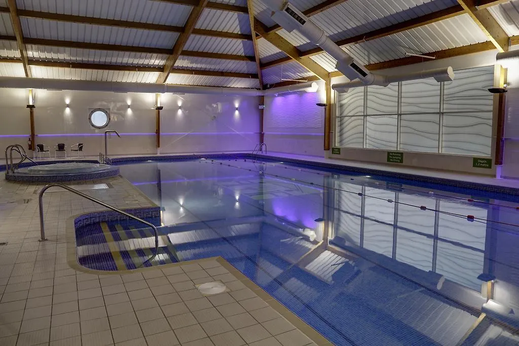 מלון אדינבורו Best Western Kings Manor